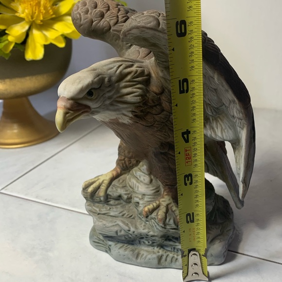 Vintage Bald Eagle Figurine - Picture 4 of 7